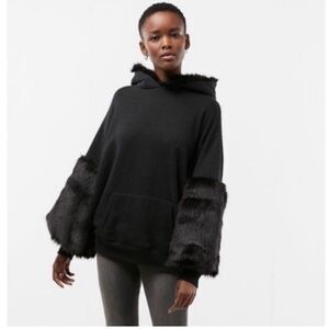 Express Black Faux Fur Women’s Hoodie Sweatshirt Size XS